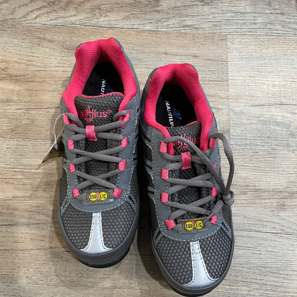 Women’s Nautilus Steel Toe Safety Sneakers